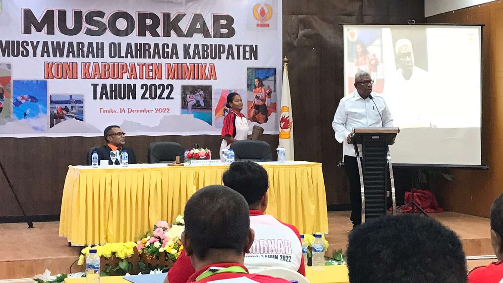 john-rettob-terpilih-aklamasi-pimpin-koni-mimika-periode-2022-2026