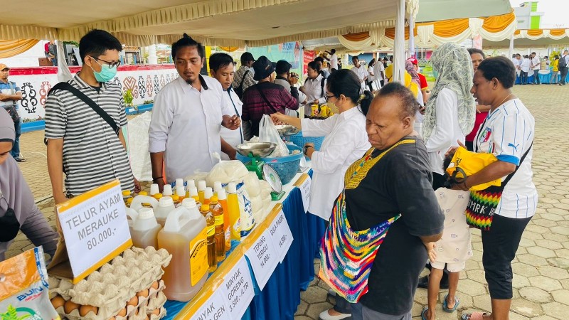 pasar-pangan-murah-jelang-nataru-di-merauke-digelar-dua-hari