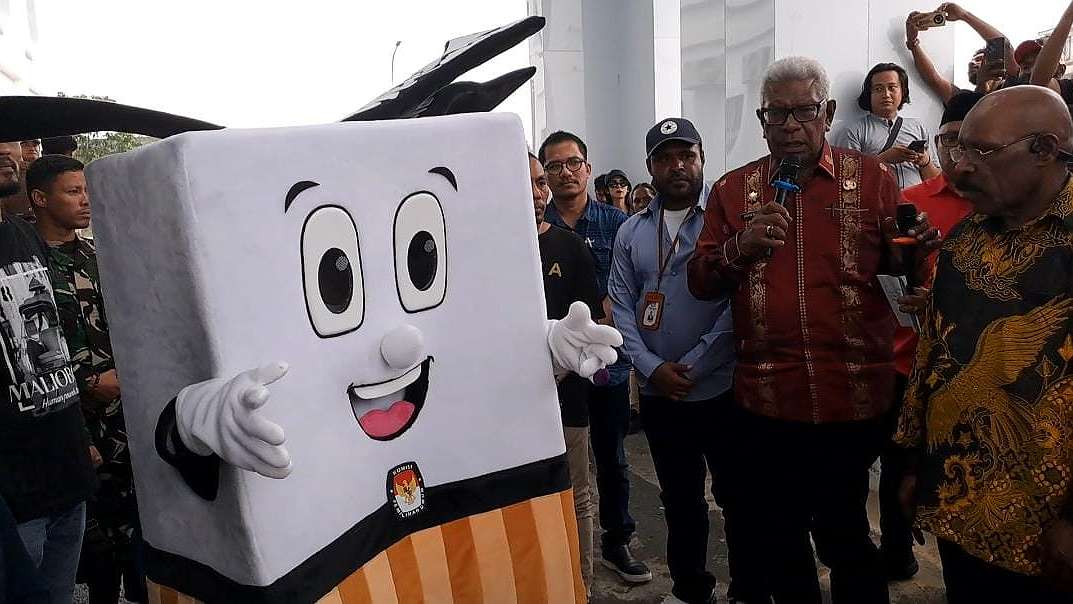 kpu-mimika-pawai-awali-peluncuran-tahapan-pilkada-2024