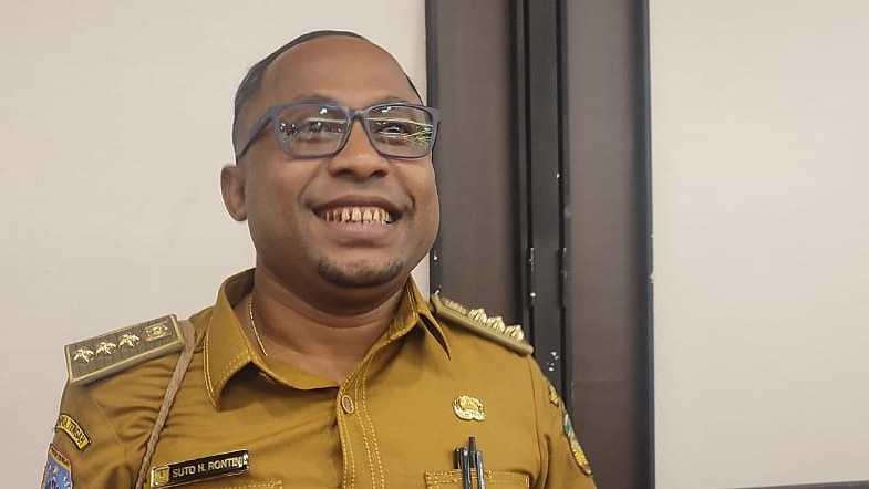 distrik-jita-gunakan-dana-padat-karya-bangun-10-unit-rumah-layak-huni