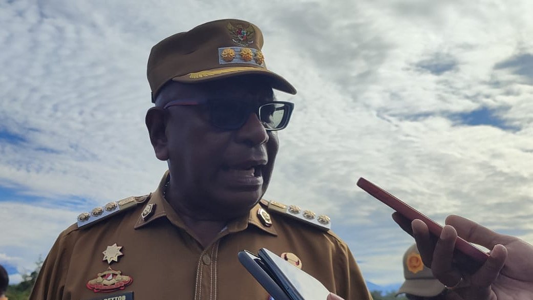 Plt Bupati Mimika, Johannes Rettob. Foto: Martha/ Papua60detik