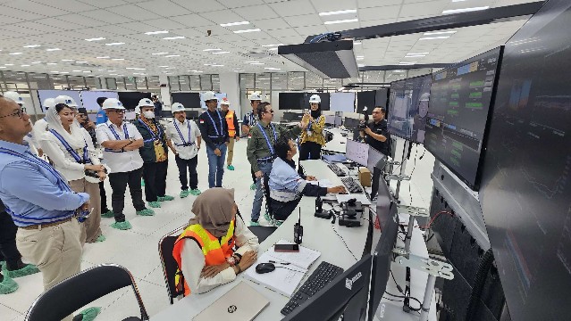 komisi-vii-dpr-ri-apresiasi-capaian-smelter-pt-freeport