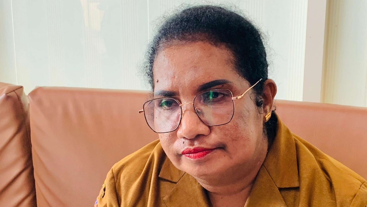 Kepala DP3AP2KB Mimika, Hermalina W Imbiri. Foto; Martha/ Papua60detik