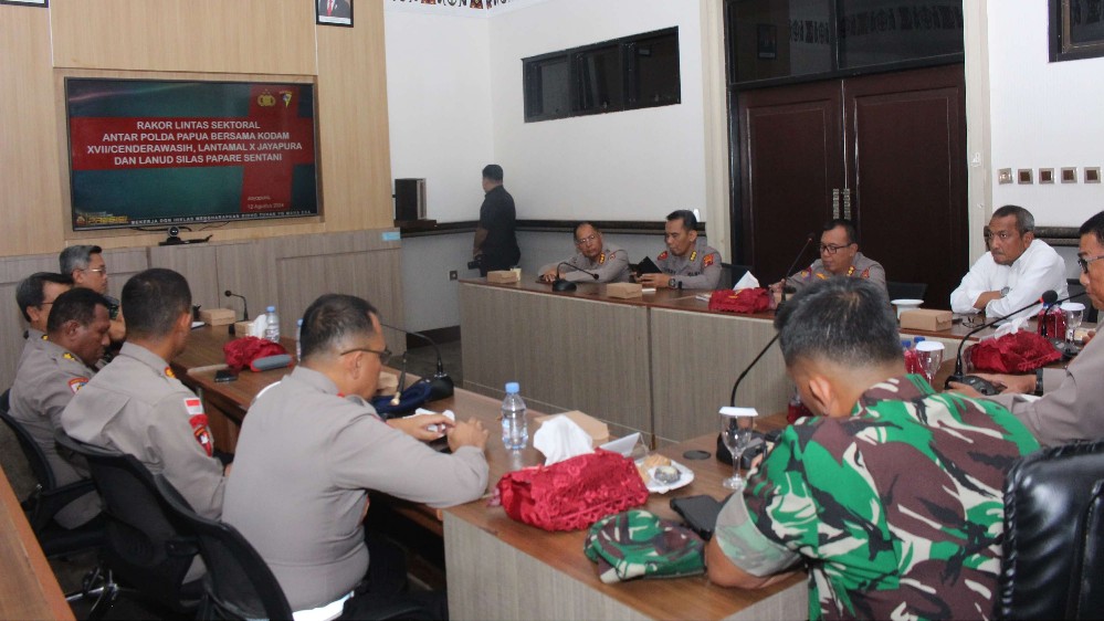 tni-polri-rapat-koordinasi-kesiapan-pengamanan-pilkada-2024-di-papua
