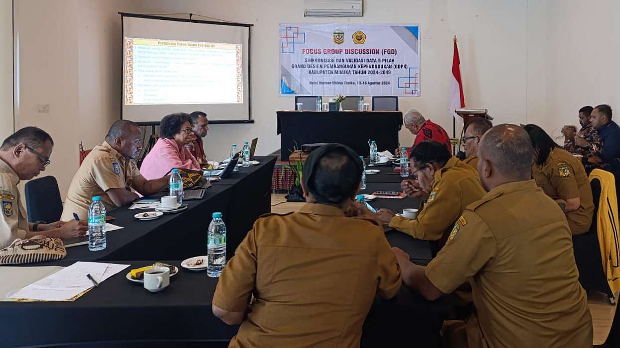 dp3ap2kb-fgd-bareng-pusat-studi-kependudukan-uncen-identifikasi-capaian-pembangunan