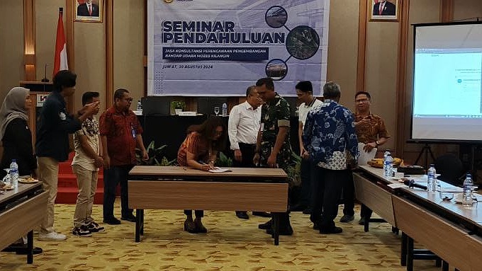 dishub-susun-dokumen-perencanaan-pengembangan-bandara-mozes-kilangin