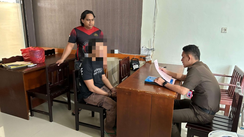 tersangka-pengedar-ganja-27-kilogram-di-timika-dilimpahkan-ke-kejaksaan