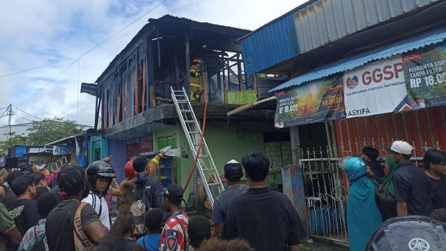 12-kamar-kos-samping-penginapan-alia-jalan-pendidikan-terbakar