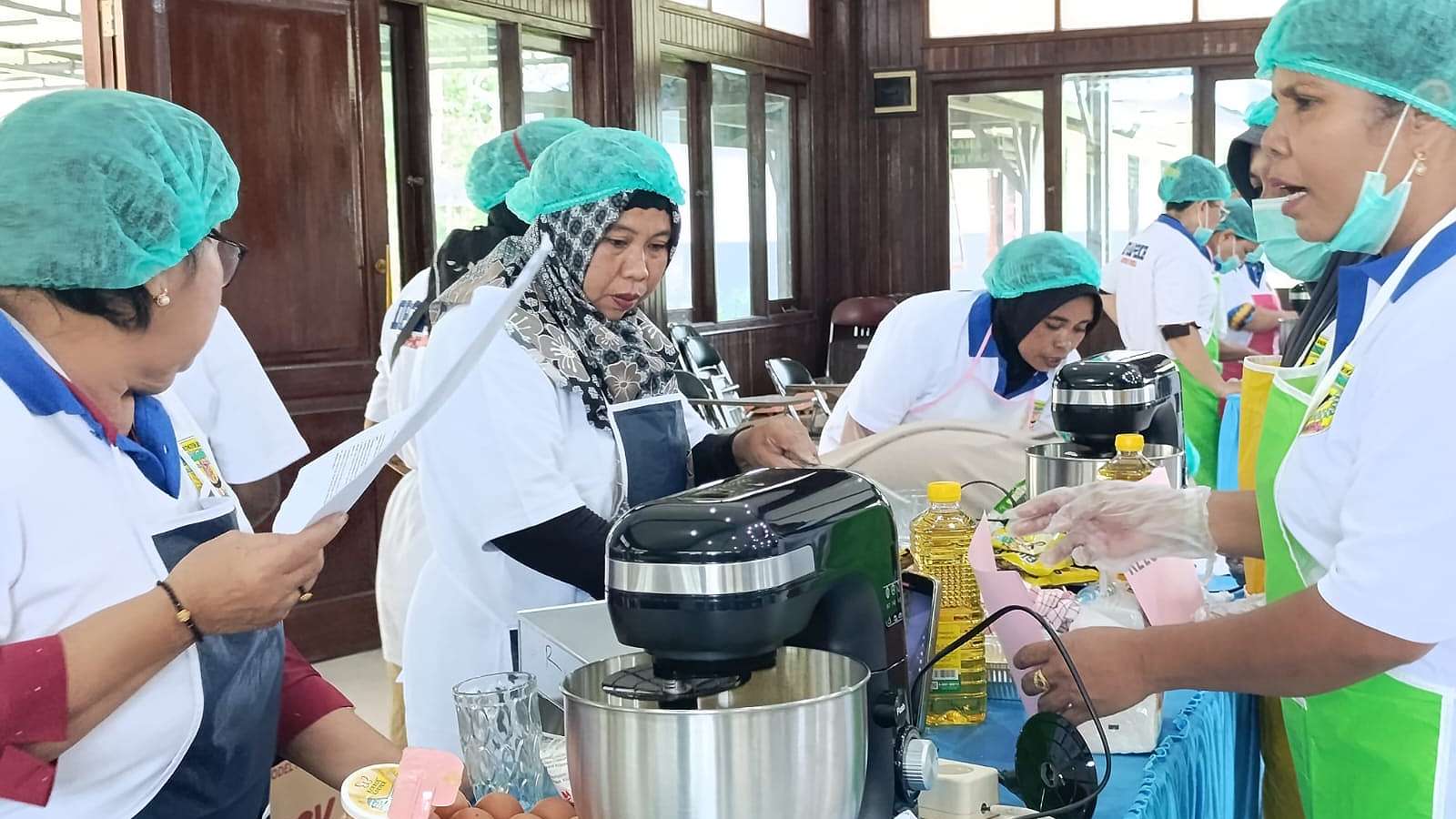 kader-posyandu-mimika-dilatih-olah-makanan-bergizi-pakai-bahan-lokal