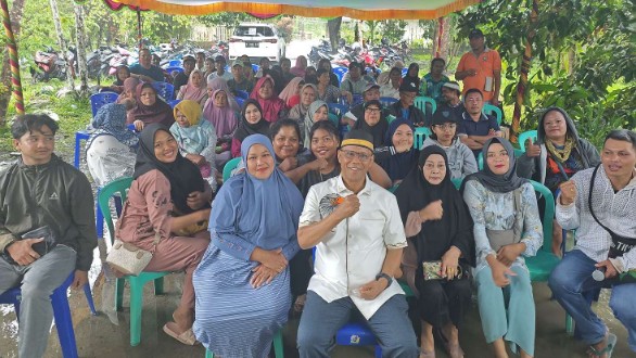 aiye-perkuat-silaturahmi-dengan-warga-muslim-sp2