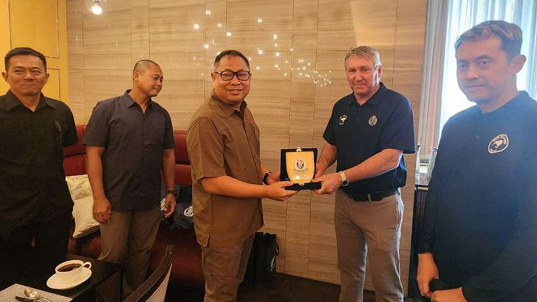 kaops-damai-cartenz-terima-apresiasi-dari-atase-kepolisian-selandia-baru