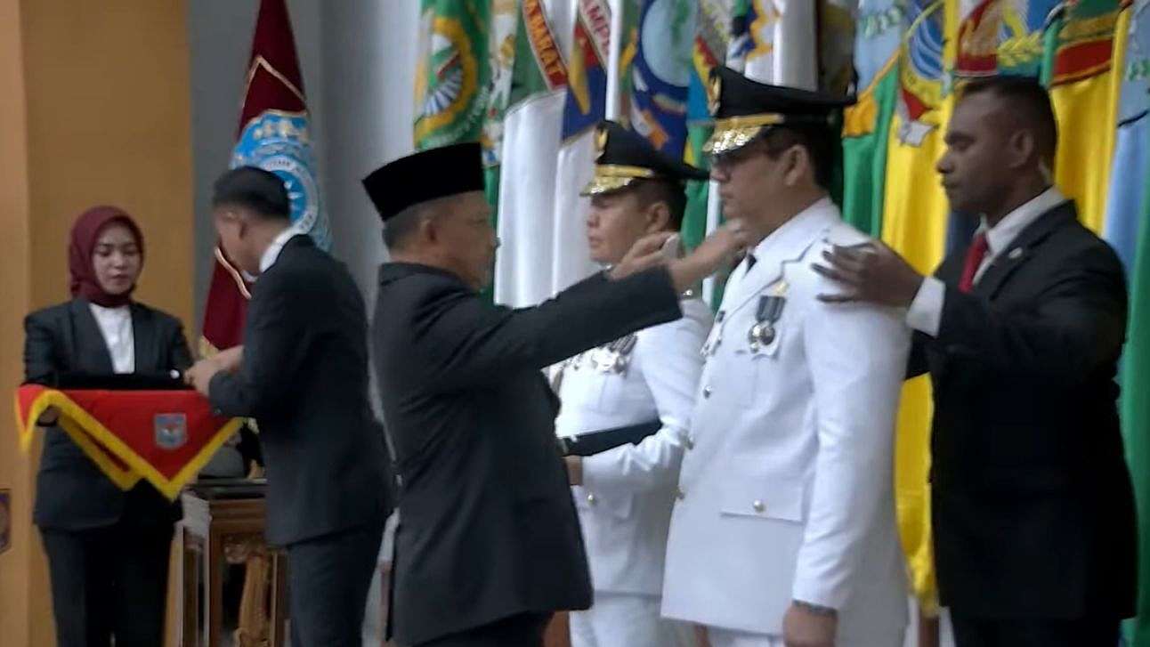 mendagri-lantik-anwar-damanik-sebagai-pj-gubernur-papua-tengah