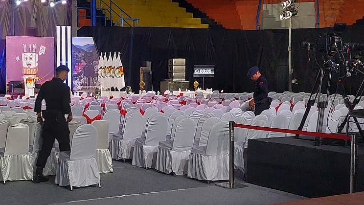 debat-hari-ini-unit-jibom-sterilisasi-arena