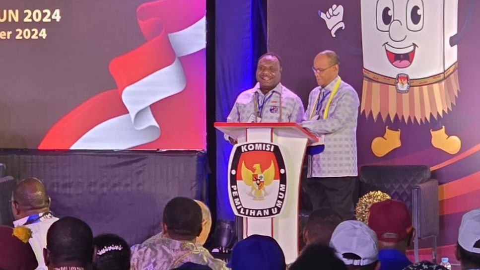 debat-perdana-aiye-usung-visi-mimika-mandiri-aman-sejahtera