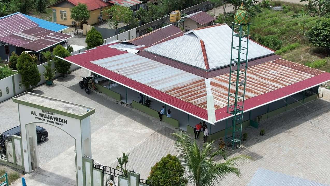 jejak-kebaikan-yusuf-rombe-di-masjid-al-mujahidin-pondok-amor