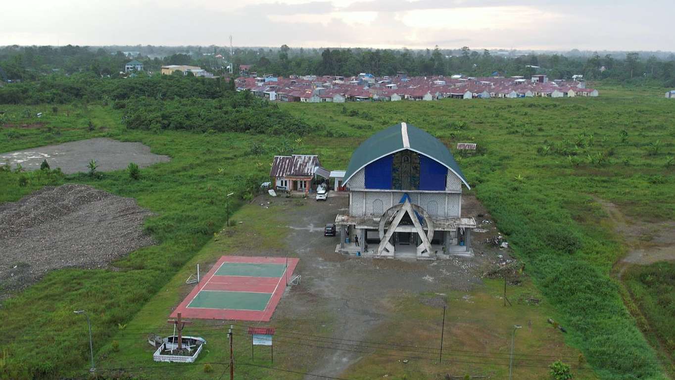 cerita-yusuf-rombe-dan-jemaat-moria-persembahan-tanah-untuk-pelayanan