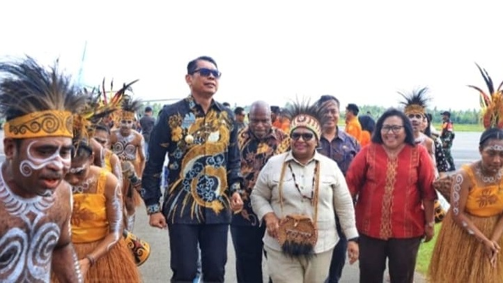 wamendagri-ribka-haluk-tinjau-program-nasional-di-merauke