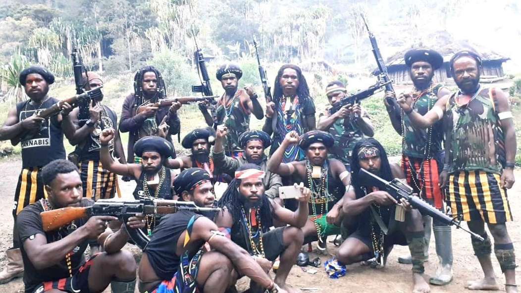 dua-anggotanya-ditembak-mati-opm-umumkan-duka-nasional