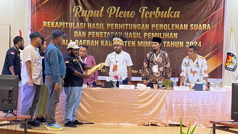 pilkada-mimika-aiye-menang-di-distrik-mimika-baru