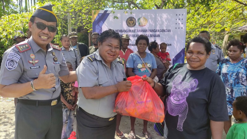 dukung-asta-cita-presiden-lapas-timika-bagikan-bansos