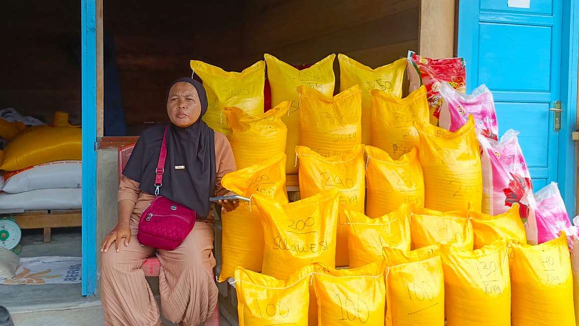 dipindahkan-ke-lokasi-baru-pedagang-beras-mengeluh-sepi-pembeli