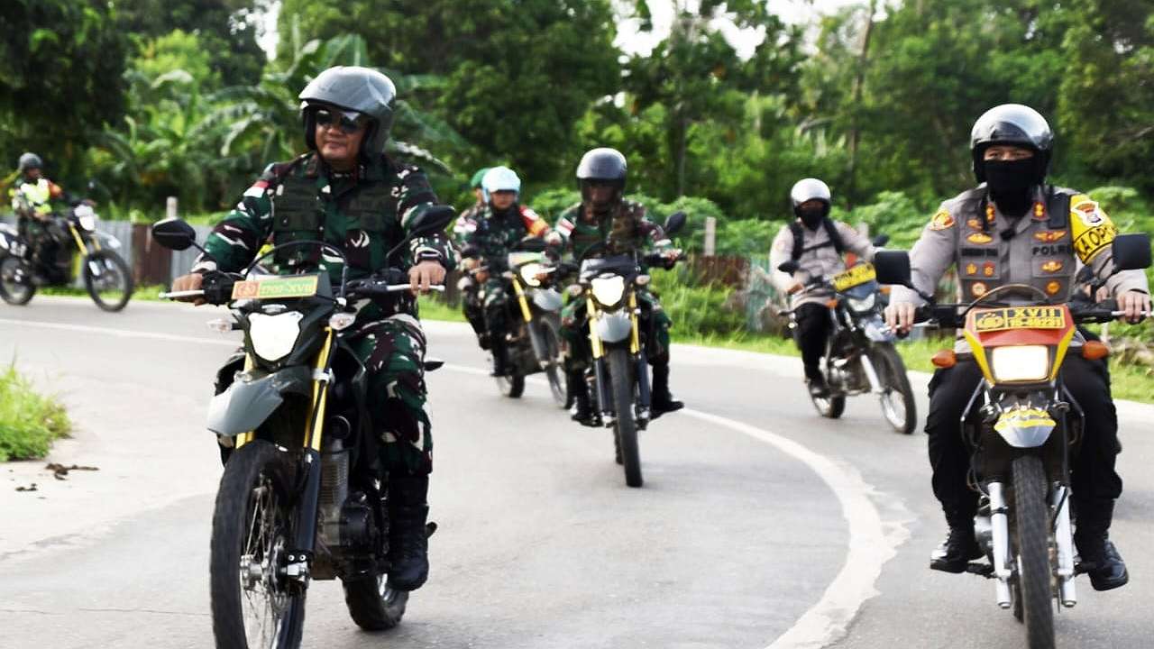 kodim-dan-polres-merauke-patroli-peduli-kasih-sambut-nataru