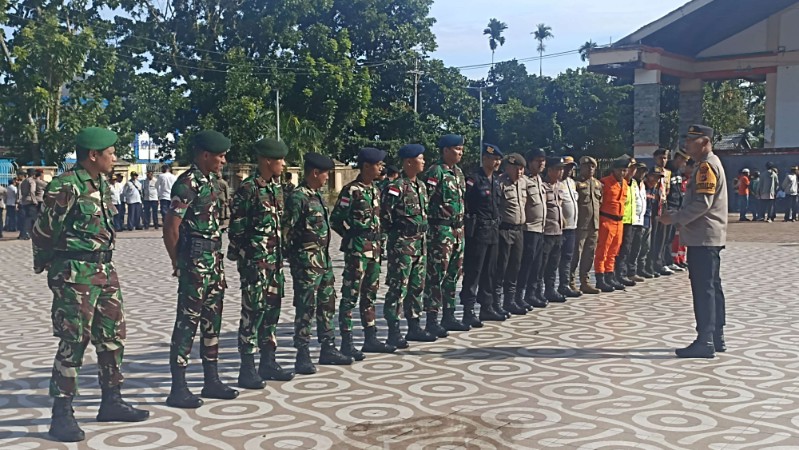 aparat-gabungan-diterjunkan-amankan-ibadah-malam-natal-di-timika