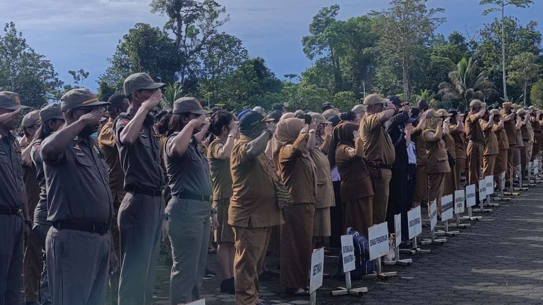 apel-pertama-tahun-2025-pj-bupati-ajak-pegawai-tingkatkan-kinerja