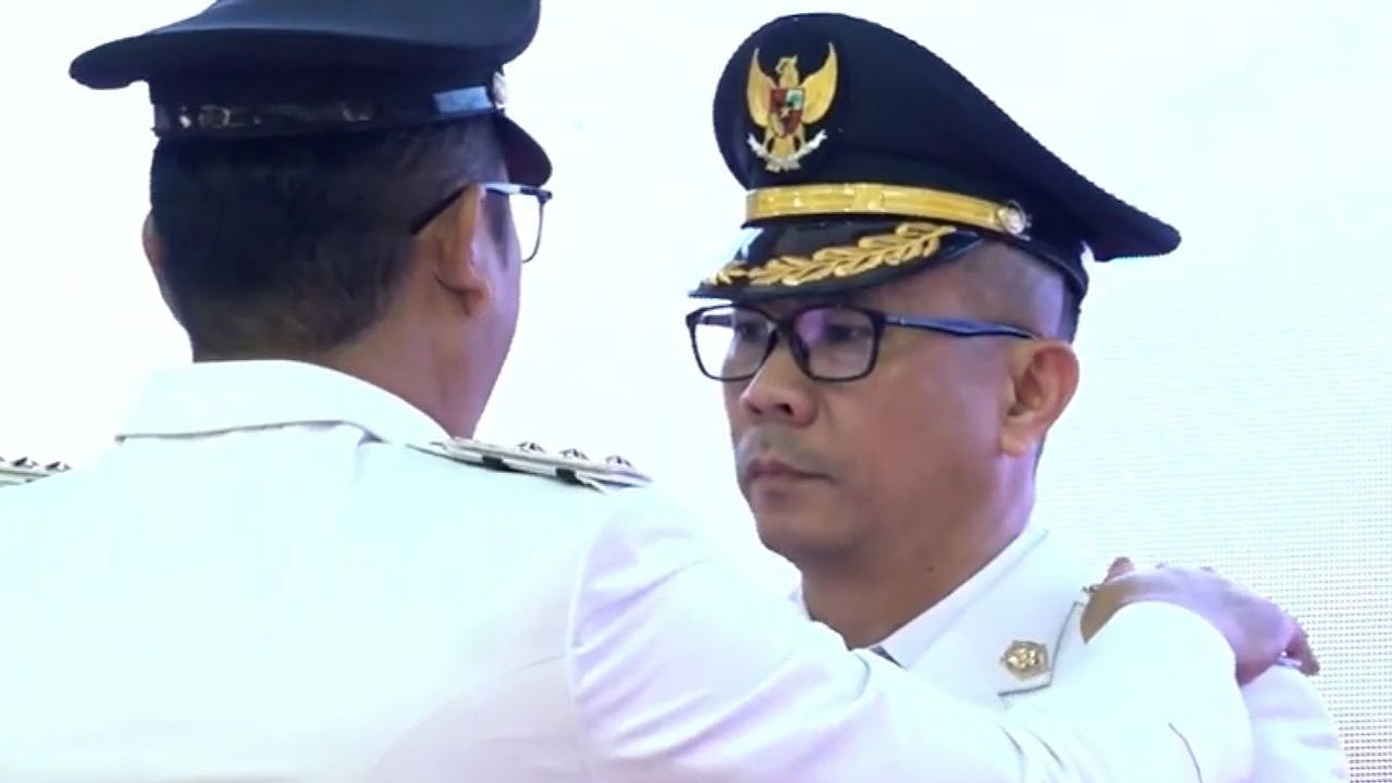 Pelantikan Yonathan Demme Tangdilintin sebagai Pj Bupati Mimika di Nabire pada Senin (13/1/2024), Foto: YouTube Pemprov Papua Tengah