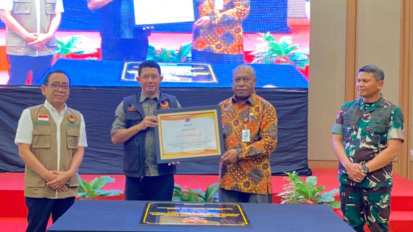 antisipasi-bencana-kelaparan-menko-pmk-resmikan-gudang-logistik-agandugume