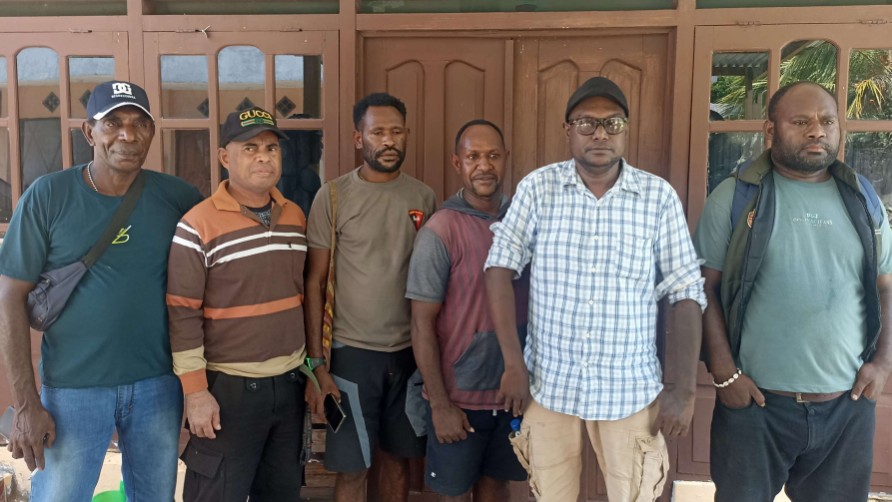 Pemuda Mimika yang mendukung pembangunan pabrik semen dan keramik di Timika. Foto: Eka/ Papua60detik
