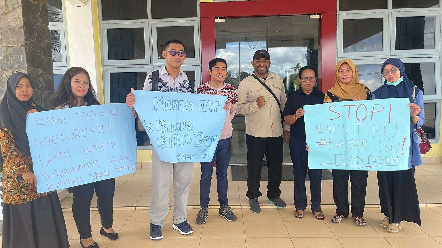 dosen-papua-selatan-unjuk-rasa-tuntut-pencairan-tunjangan-kinerja