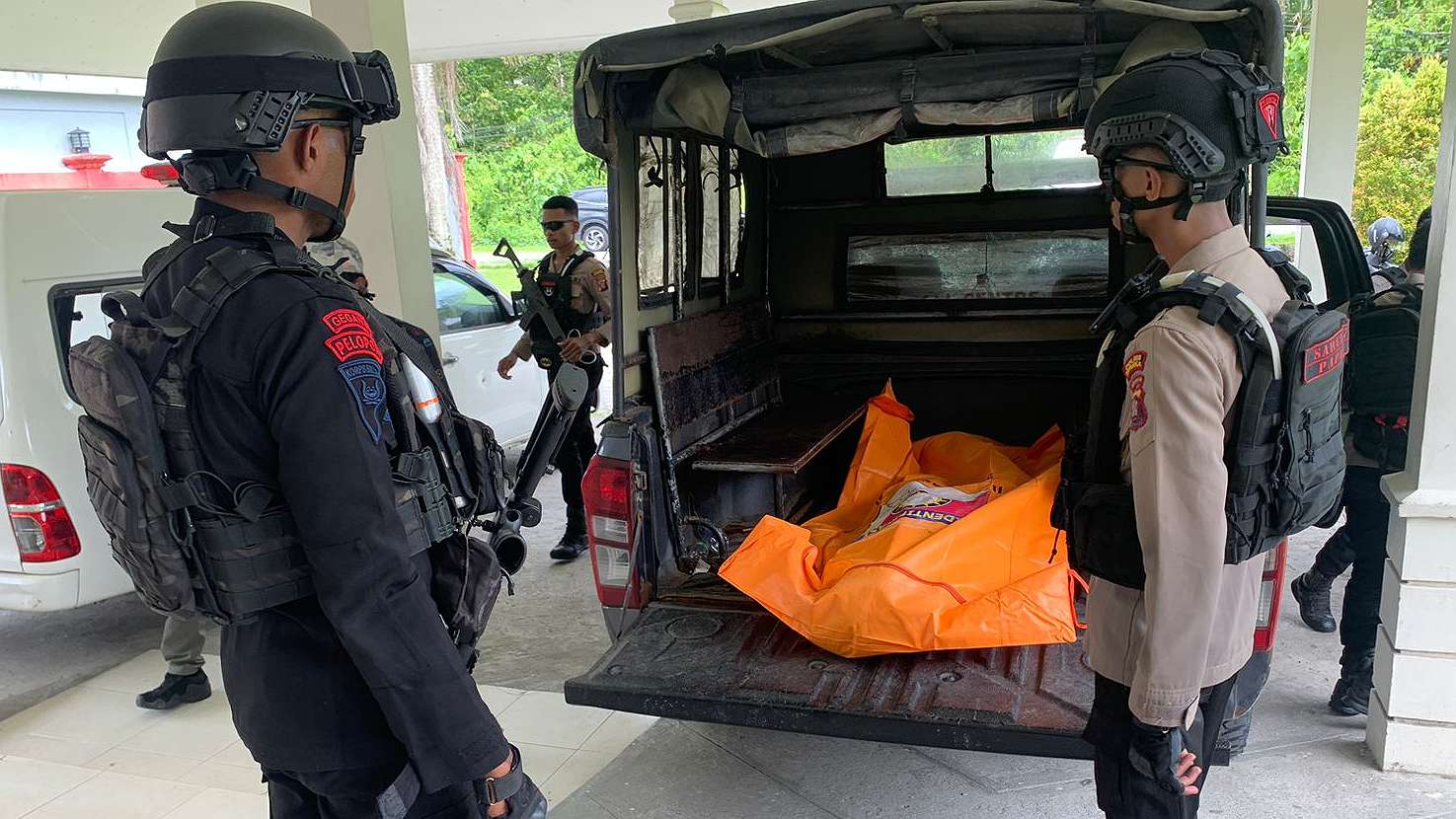 jenazah-yang-ditemukan-di-bawah-jembatan-sudah-dibawa-pulang-keluarga