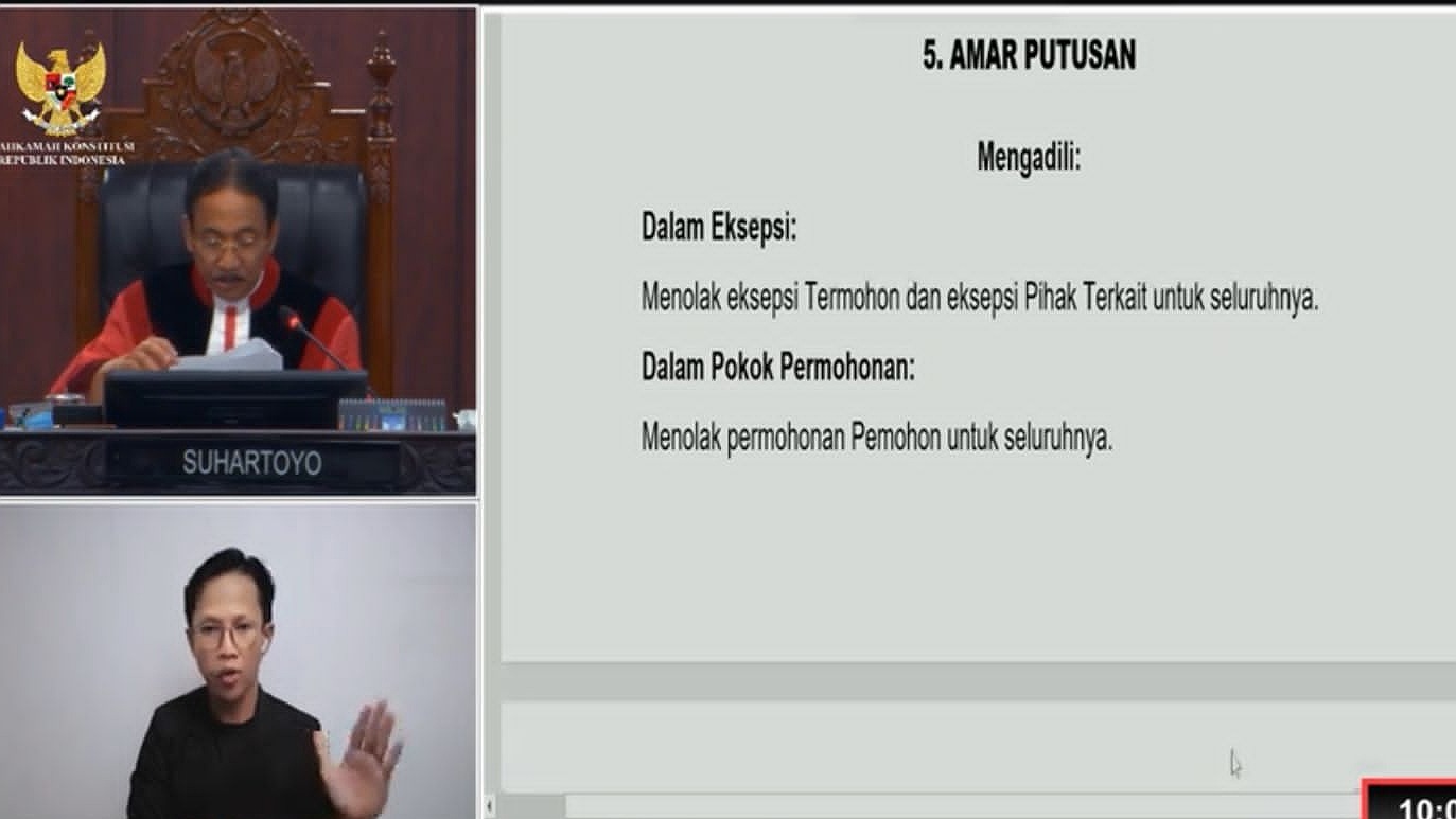 mk-tolak-gugatan-pemohon-elvis-naftali-sah-sebagai-bupati-wakil-bupati-puncak