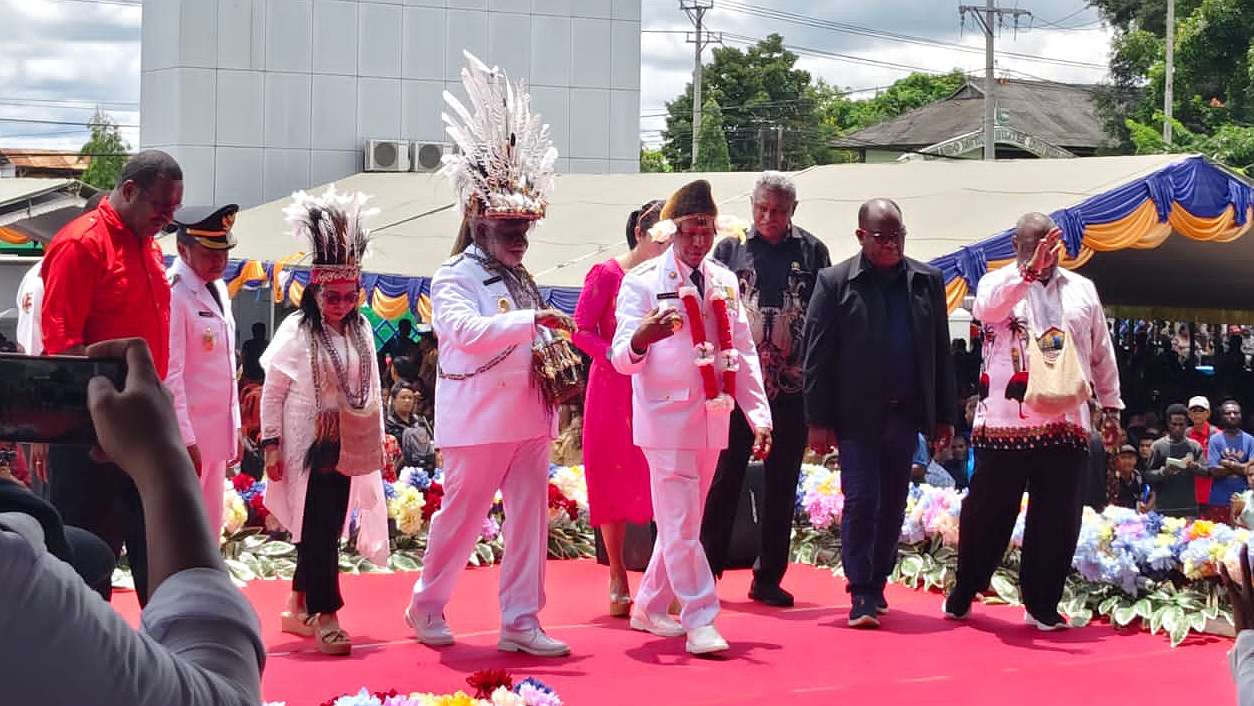 tiba-di-merauke-apolo-safanpo-paskalis-imadawa-tidak-ada-dendam-dan-kebencian