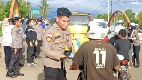 polres-merauke-bagikan-500-paket-takjil-buka-puasa