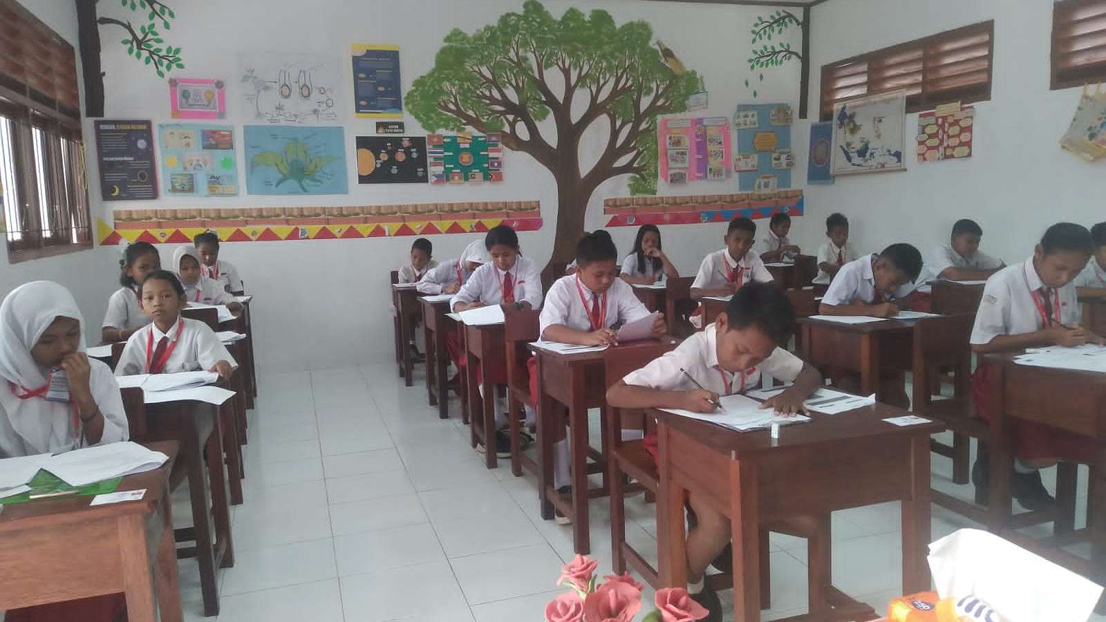 layanan-pendidikan-di-mimika-tak-terdampak-efisiensi-anggaran