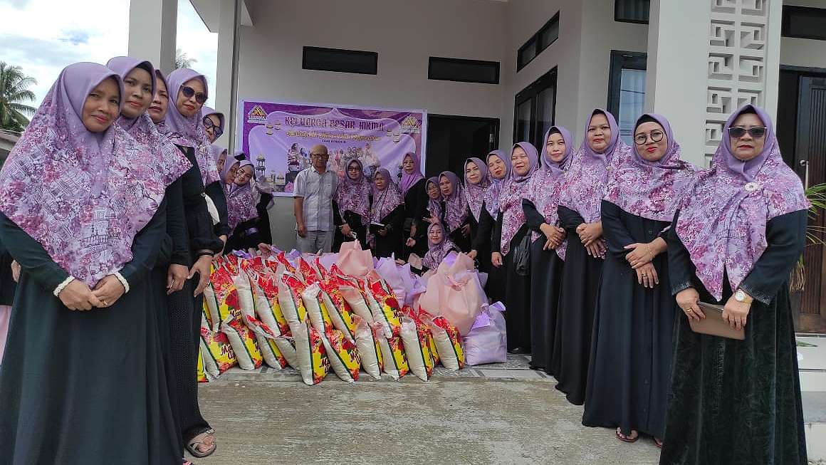 majelis-taklim-hikmah-bagikan-120-paket-sembako-ramadan