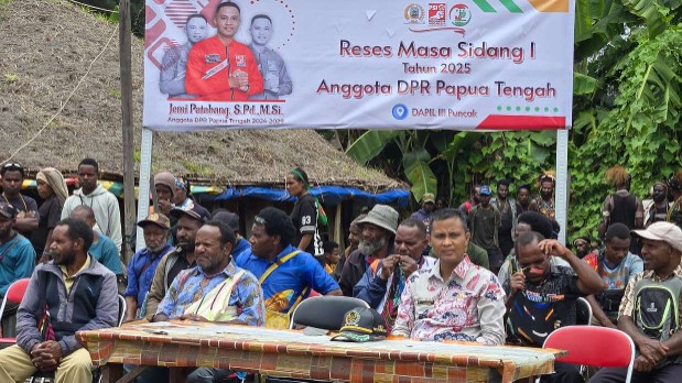 Anggota DPR Papua Tengah, Jemi Patabang reses masa sidang I tahun 2025, Sabtu 22 Maret 2025 di Ilaga, Sabtu 22 Maret 2025. Foto: Istimewa