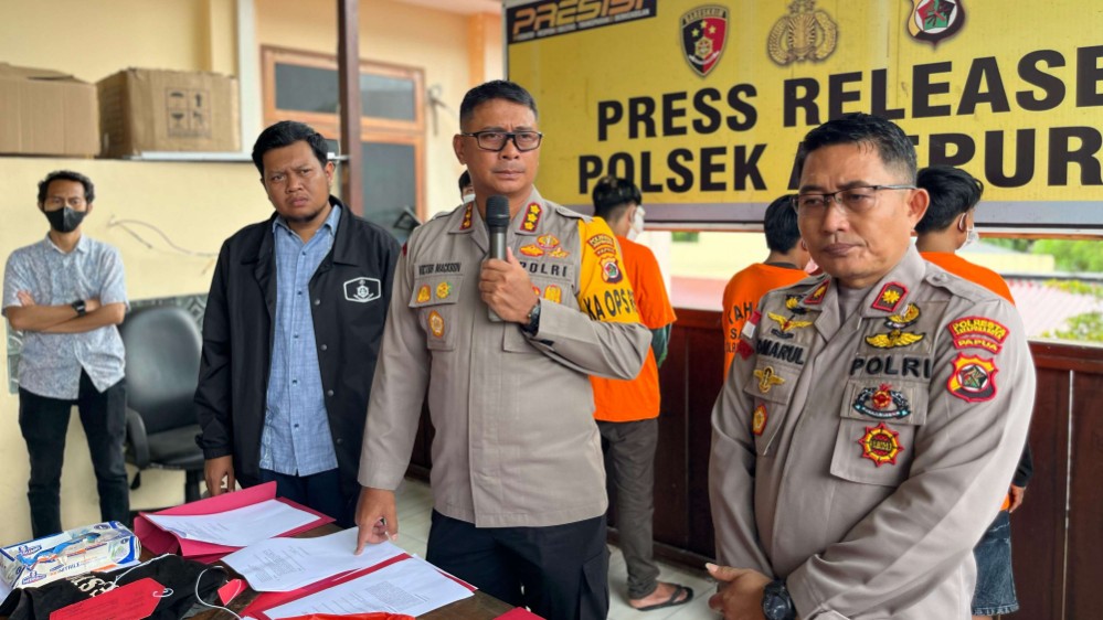 aniaya-korban-hingga-tangan-putus-polisi-ringkus-tiga-pelaku