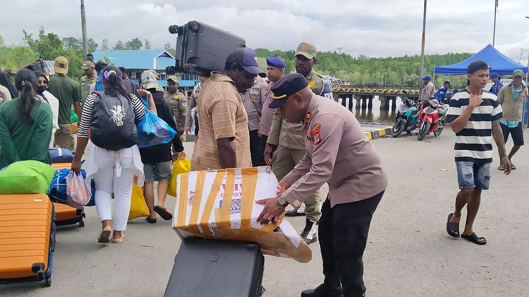 miras-lokal-terus-saja-mengalir-masuk-timika