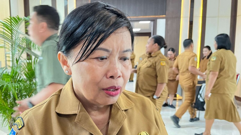 dana-otsus-mimika-tak-kunjung-cair