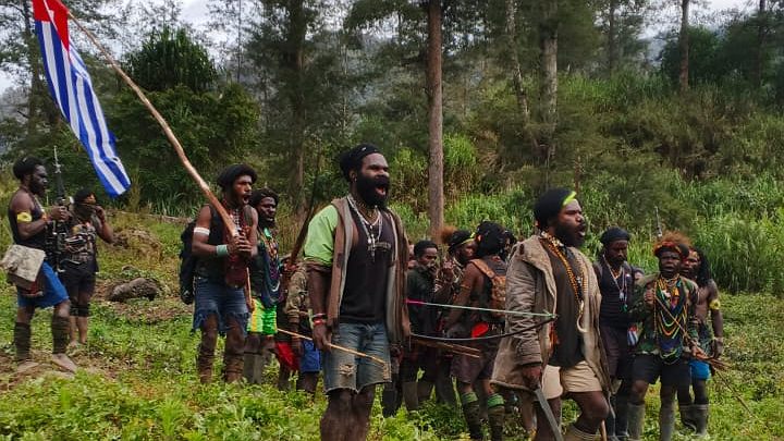 kontak-tembak-di-puncak-sebby-militer-indonesia-sudah-kuasai-beberapa-kampung