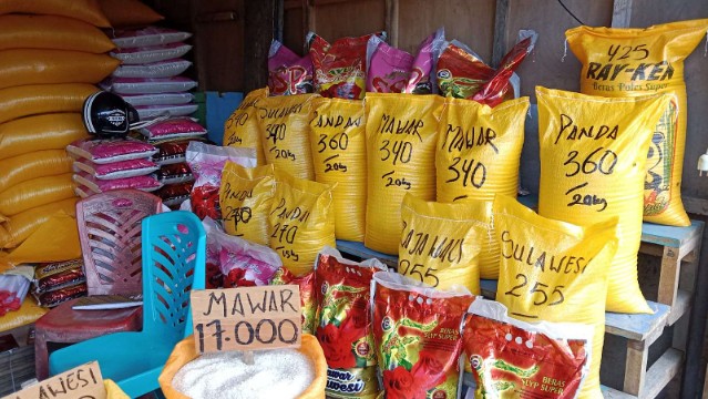 Laoak beras di Pasar Sentral, Timika, foto; Martha/ Papua60detik