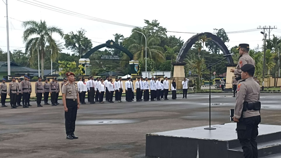 lebih-36-tahun-mengabdi-kepala-bnn-mimika-naik-pangkat