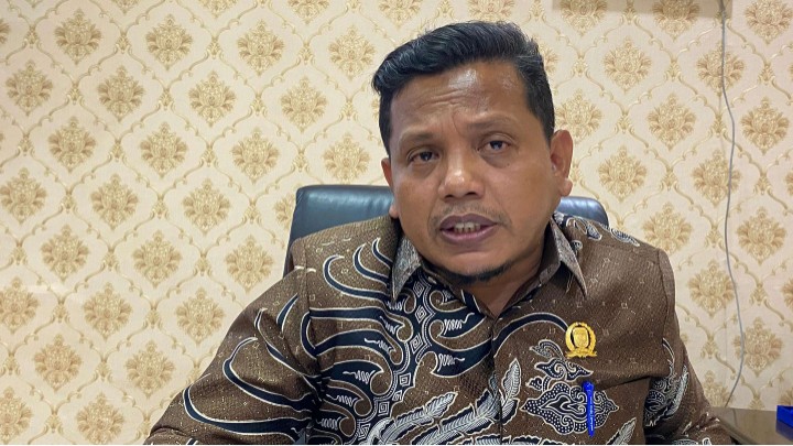 dorong-literasi-dan-kearsipan-daerah-komisi-iii-dprk-mimika-desak-penyelesaian-gedung-perpustakaan