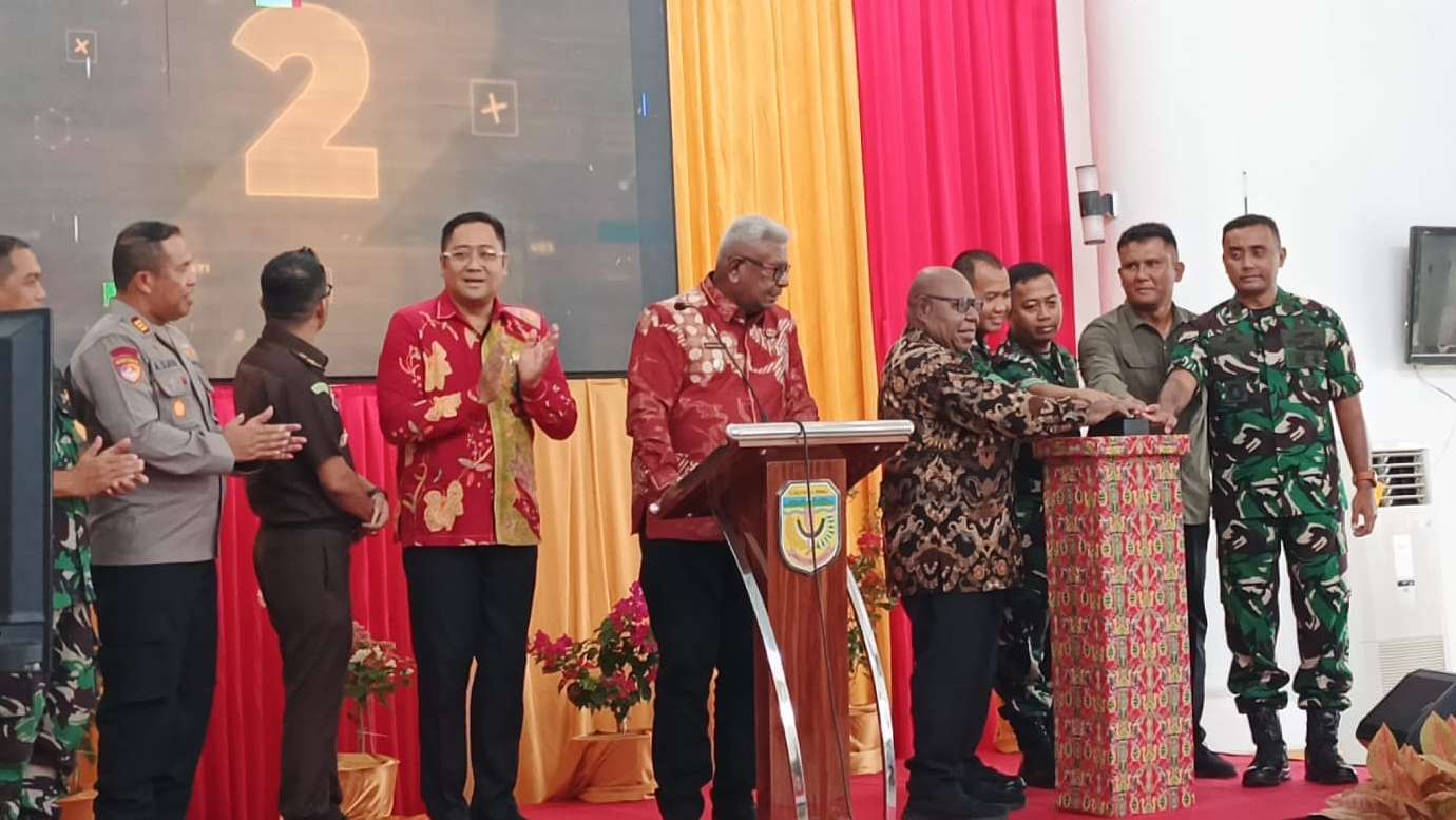 pemkab-mimika-luncurkan-mimika-center-aplikasi-pengaduan-masyarakat