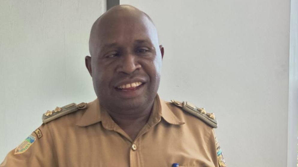 tpu-di-karang-senang-penuh-lurah-minta-perhatian-pemkab