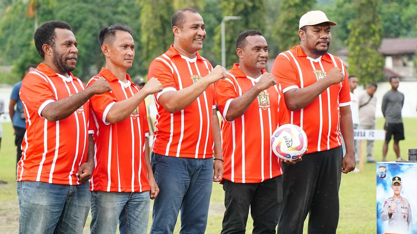 turnamen-sepak-bola-kapolda-papua-tengah-cup-l-u38-resmi-bergulir