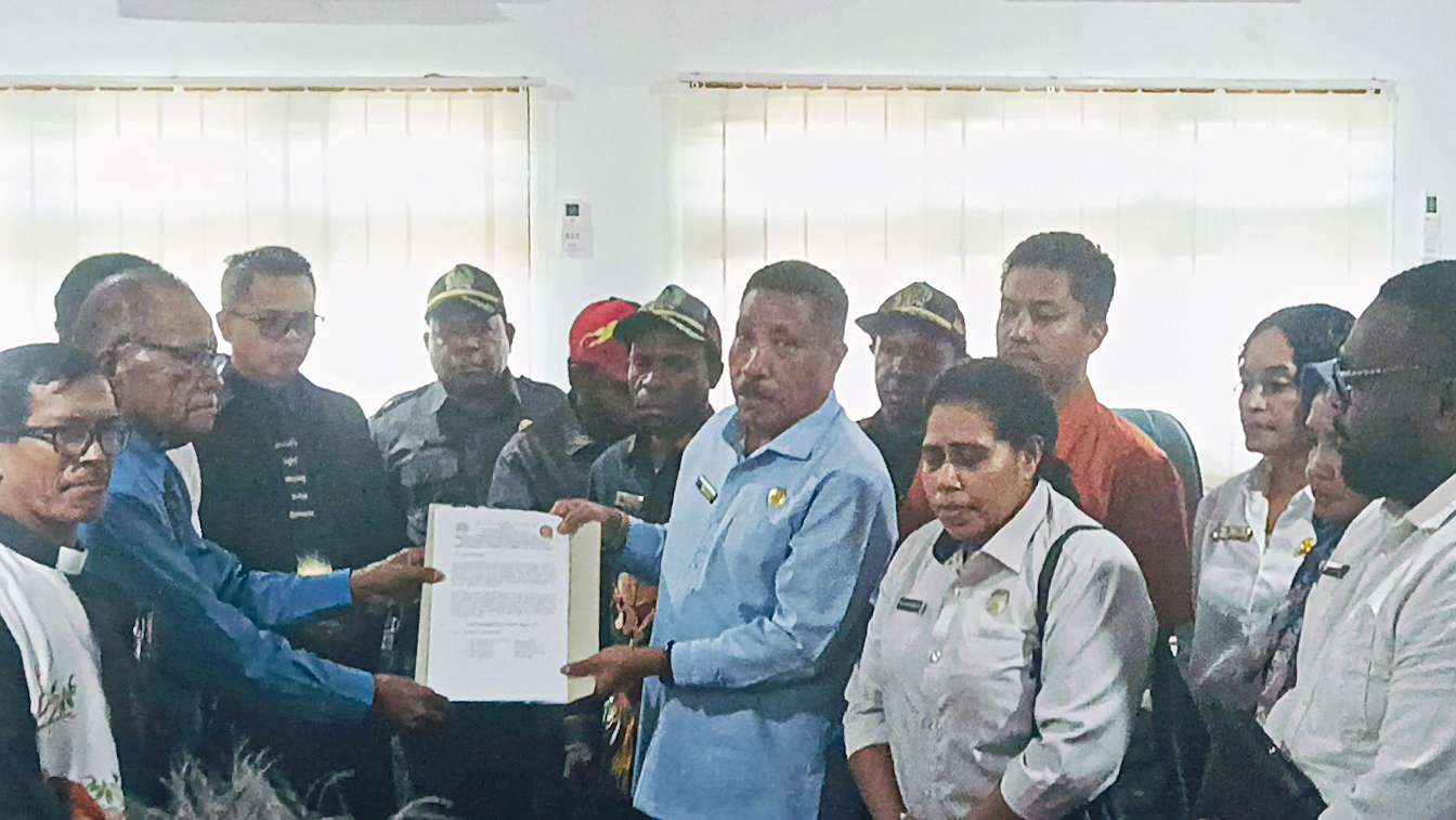 soal-perda-larangan-miras-begini-tanggapan-dpr-papua-tengah